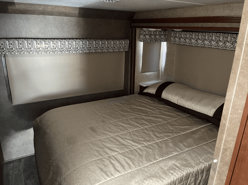 2016 Forest River Sunseeker 2860DS - National Vehicle