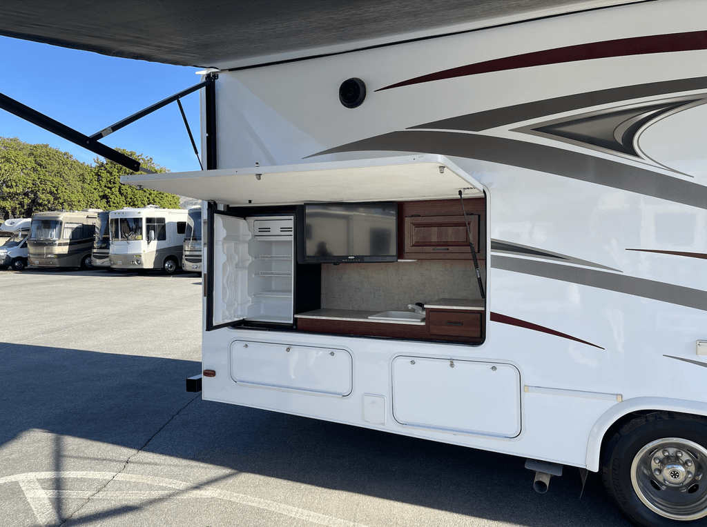 2016 Forest River Sunseeker 2860DS - National Vehicle