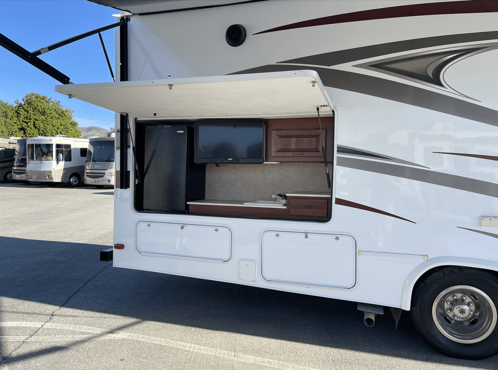 2016 Forest River Sunseeker 2860DS - National Vehicle
