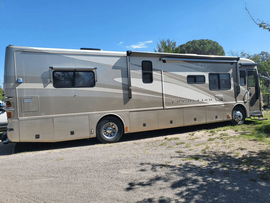 2004 Fleetwood American Tradition 40J - National Vehicle
