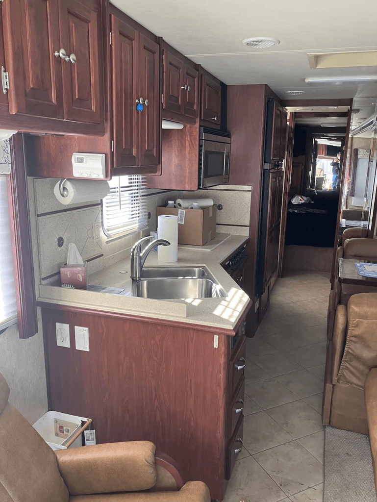 2007 Tiffin Motorhomes Phaeton 40QDH - National Vehicle