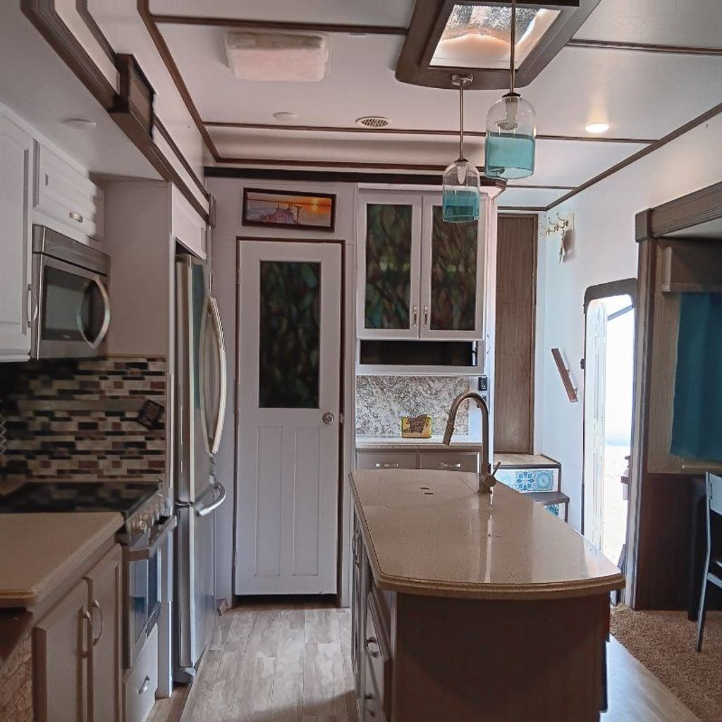 2019 Grand Design Solitude S-Class 3740BH - National Vehicle