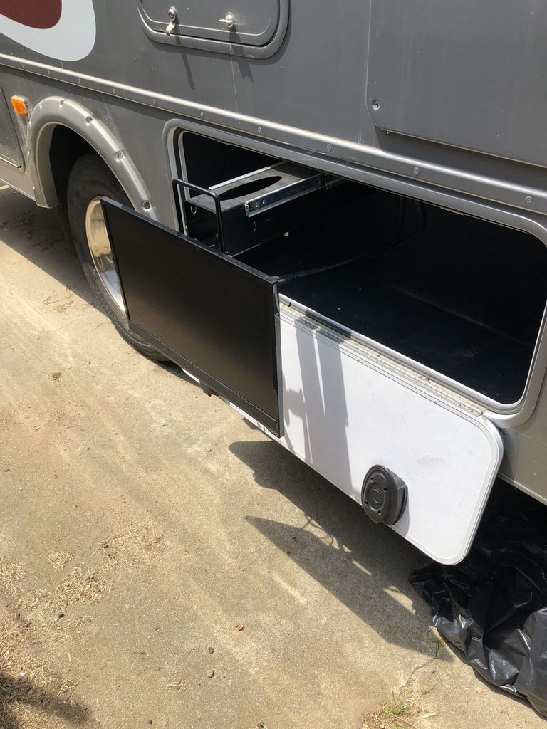2015 Fleetwood Storm 28MS - National Vehicle