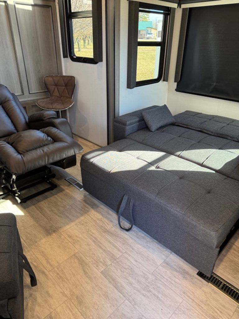 2023 Keystone Montana 3901RK - National Vehicle