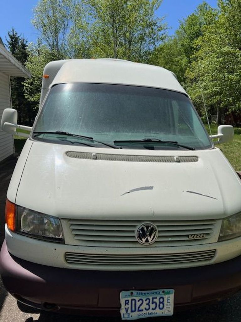 2001 Winnebago Rialta 22HD - National Vehicle