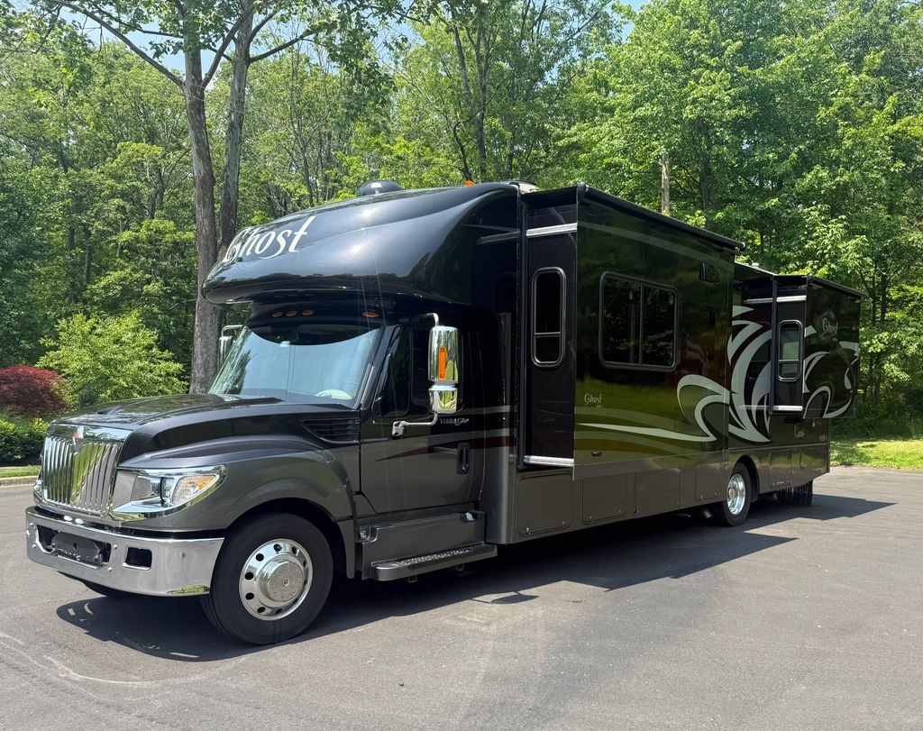 ツヴァイ 2014 NeXus Ghost 34G - National Vehicle