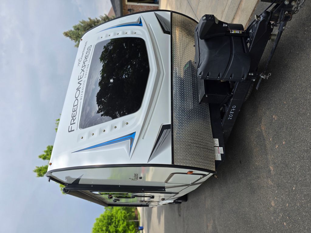 2021 Coachmen Freedom Express Ultra Lite 292BHDS - National Vehicle