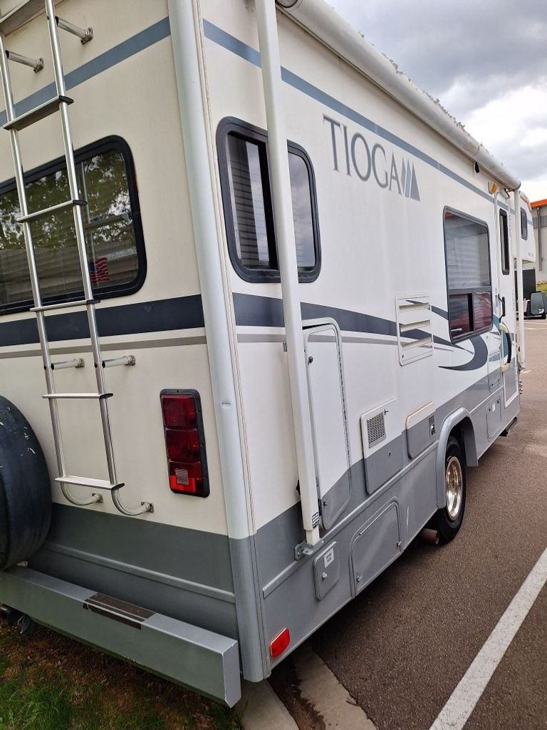 2004 Fleetwood Tioga 23E - National Vehicle