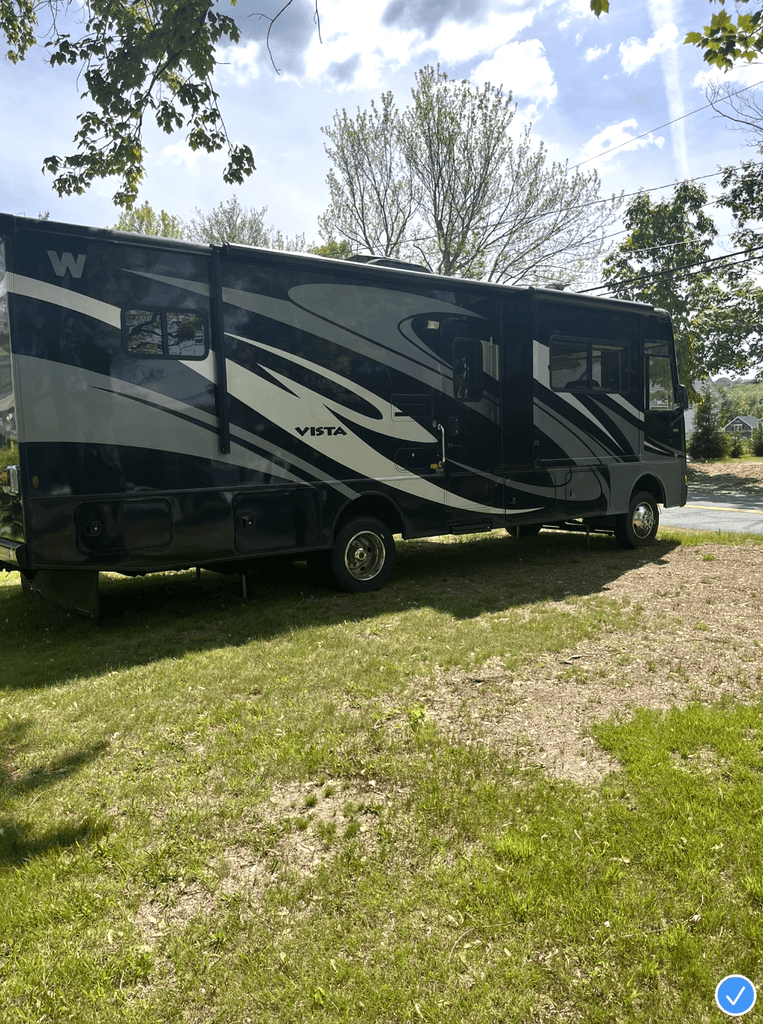 レイ 2013 Winnebago Vista 30T - National Vehicle