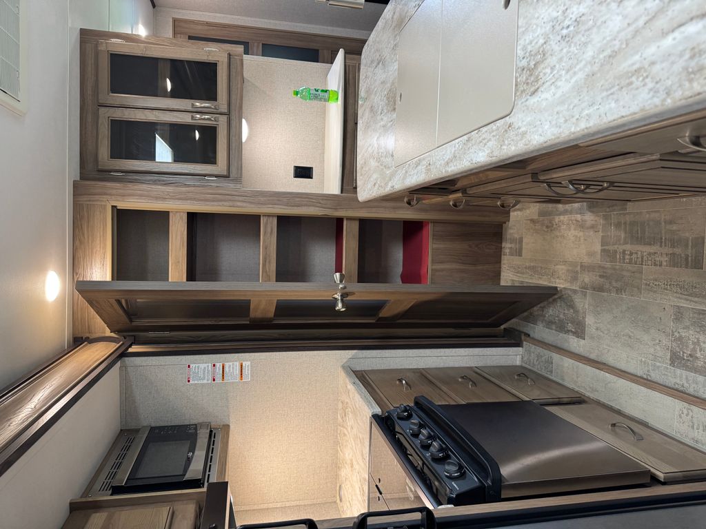 2019 Dutchmen Atlas 320RLS - National Vehicle