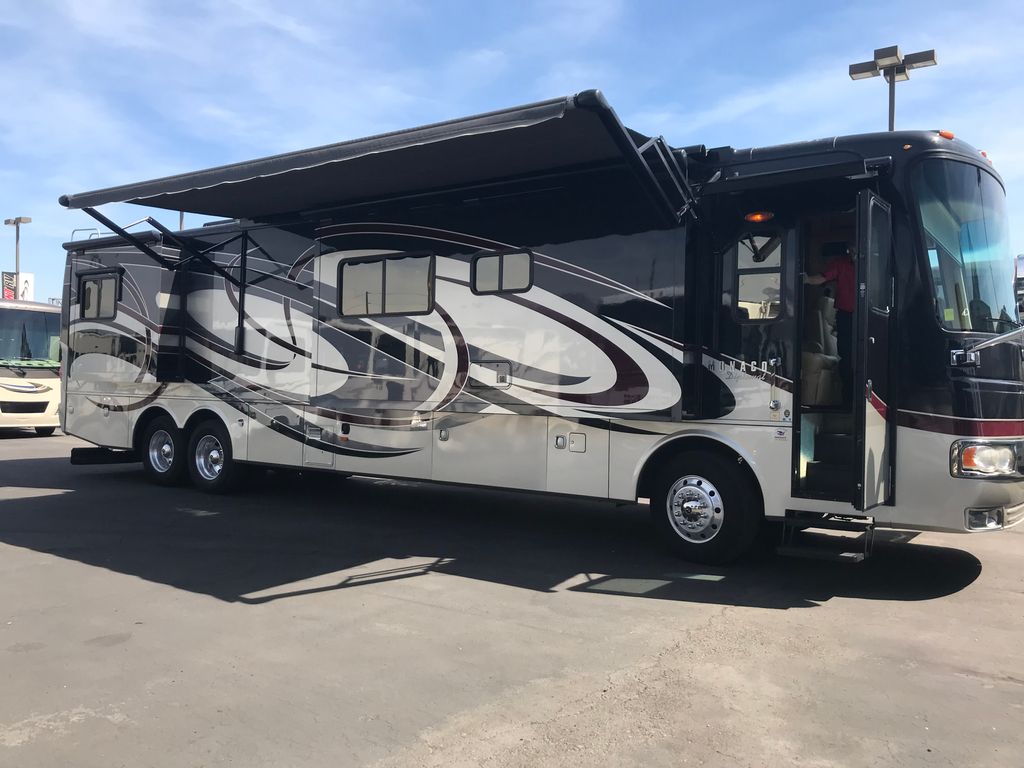 2011 Monaco Diplomat 43PKQ - National Vehicle