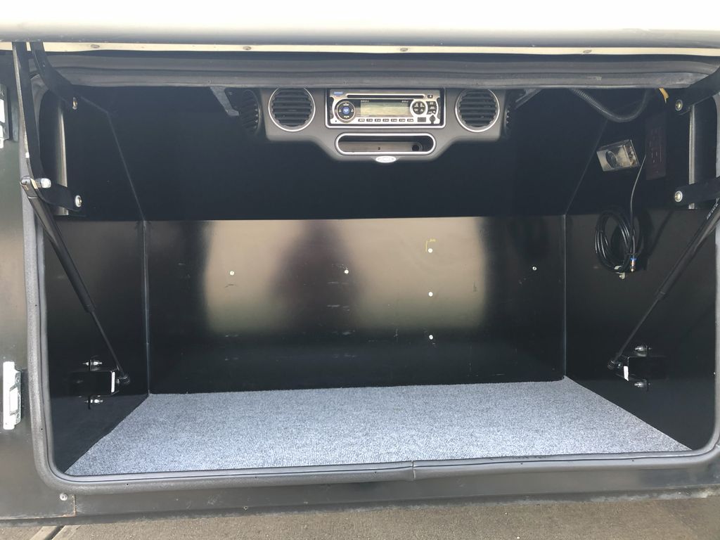 専用③ 2013 Dynamax Dynaquest 360XL - National Vehicle