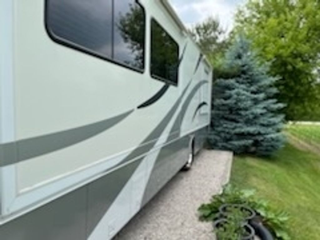 2004 Four Winds Windsport 35F - National Vehicle