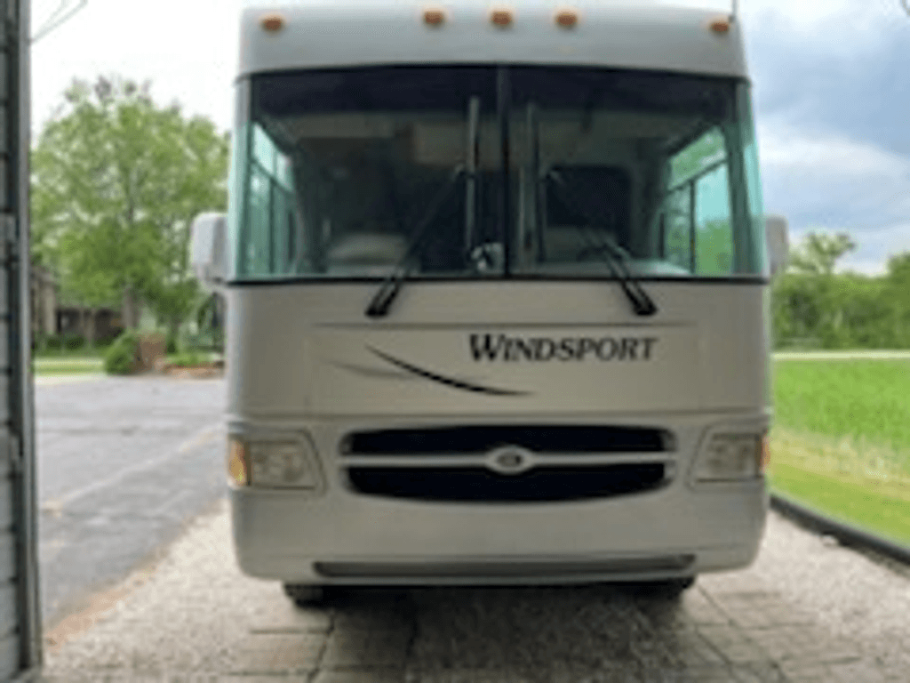 2004 Four Winds Windsport 35F - National Vehicle
