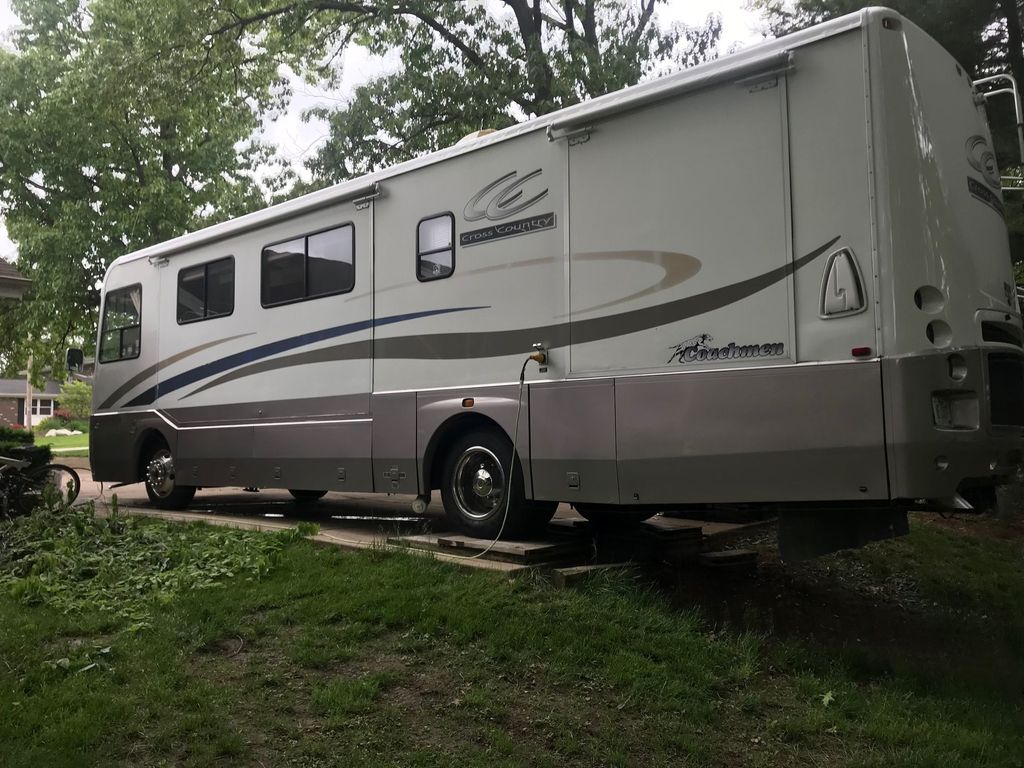 2002 Coachmen Cross Country Elite 370DS - National Vehicle