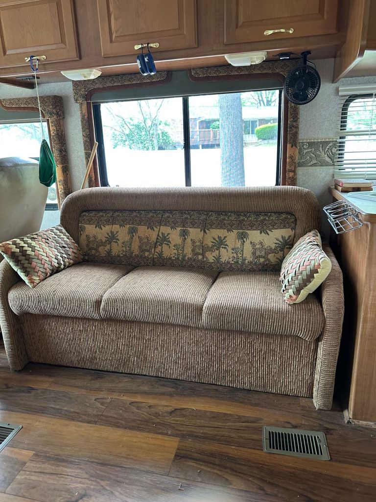 2002 Coachmen Cross Country Elite 370DS - National Vehicle