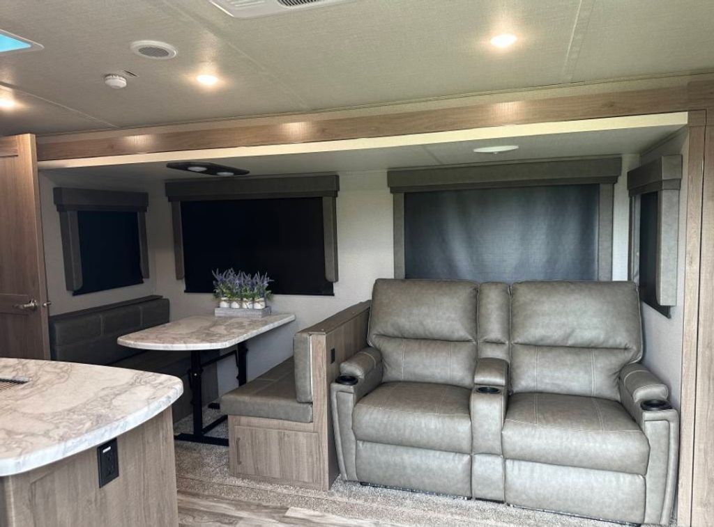 2022 Grand Design Imagine 3250BH - National Vehicle