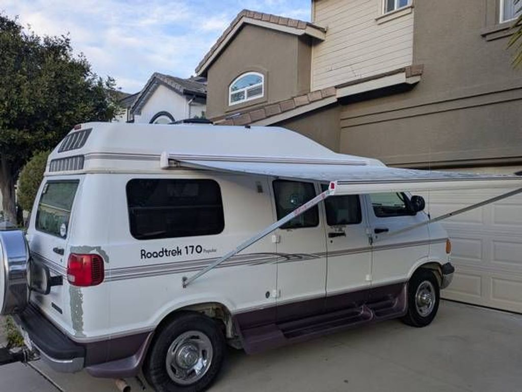2002 Roadtrek Popular 170 - National Vehicle