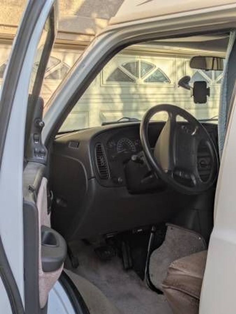 2002 Roadtrek Popular 170 - National Vehicle