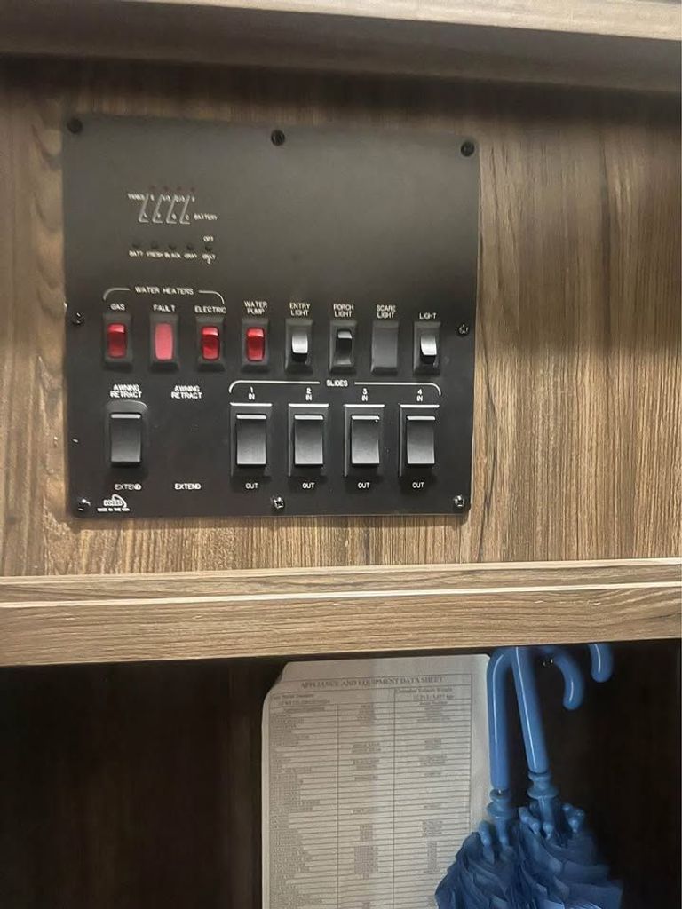 2017 Evergreen Bay View 374REBH - National Vehicle