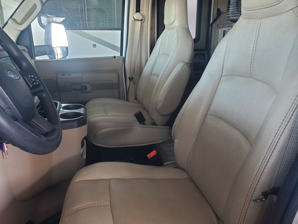 2023 Thor Motor Coach Four Winds 25V - National Vehicle