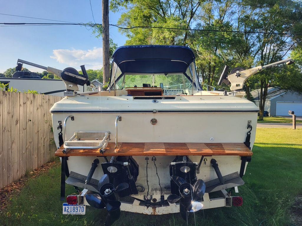 Big Mountain 1977 Sea Ray 240 - National Vehicle