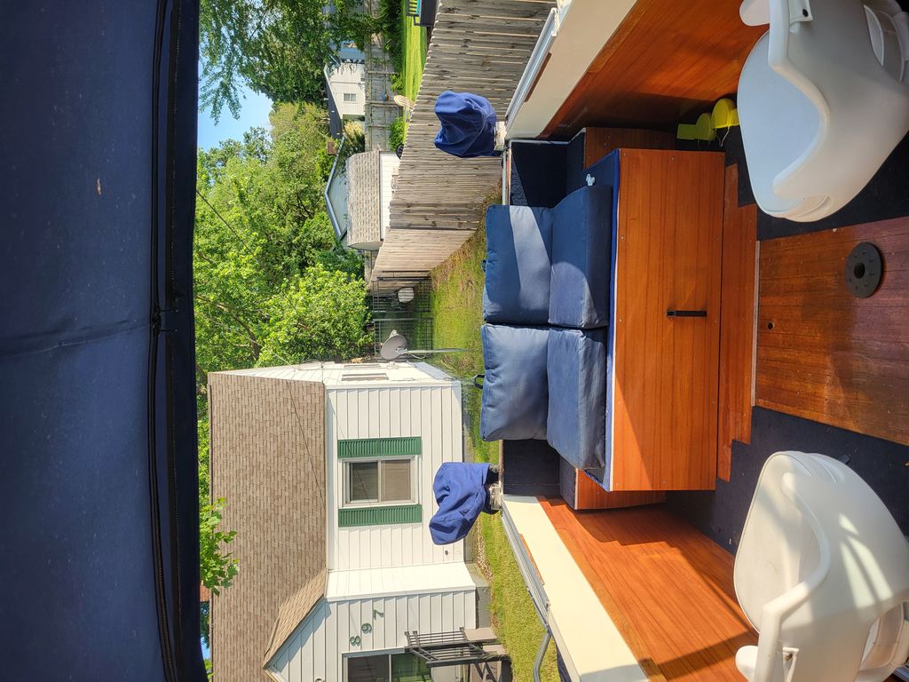 1977 Sea Ray 240 - National Vehicle