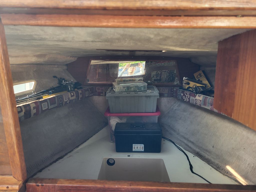 1977 Sea Ray 240 - National Vehicle