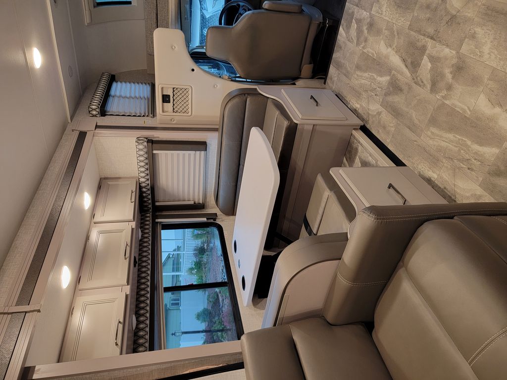 2022 Thor Motor Coach Quantum LC25 - National Vehicle
