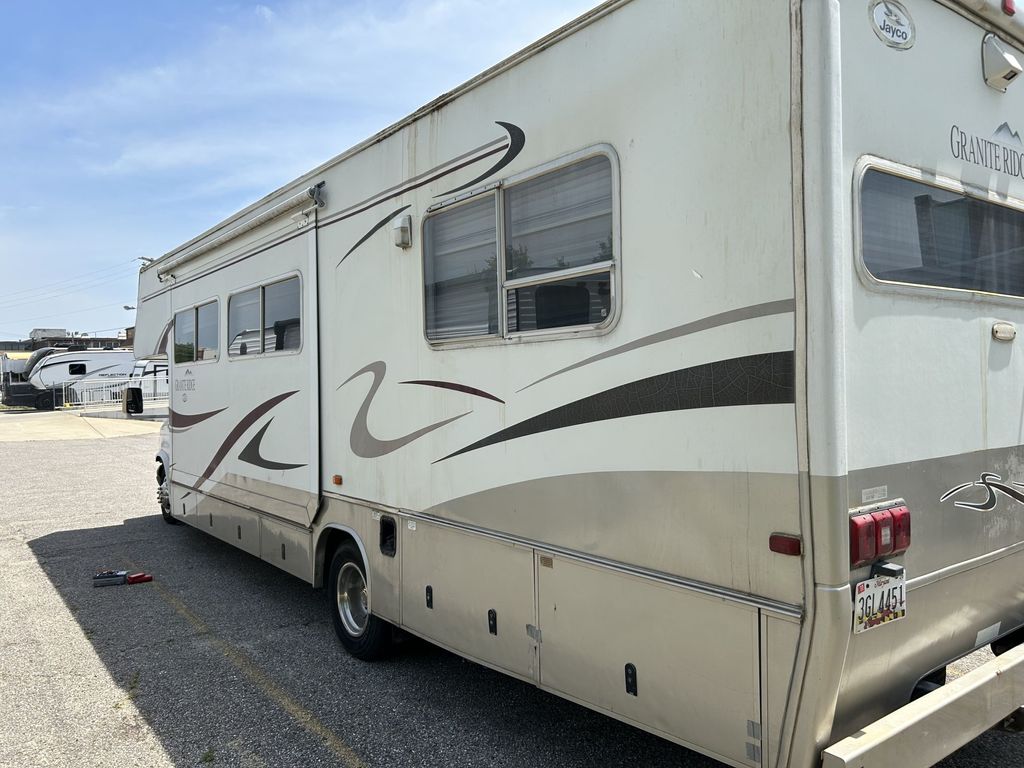 2004 Jayco Granite Ridge 3100SS - National Vehicle