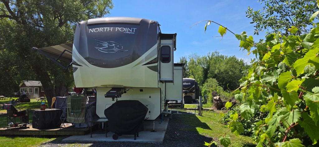 2019 Jayco North Point 377RLBH - National Vehicle