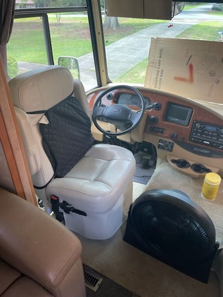 2012 Itasca Sunstar 26P - National Vehicle
