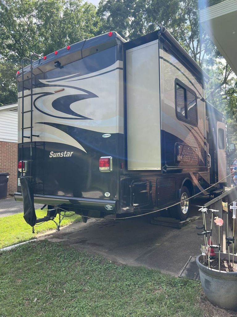 2012 Itasca Sunstar 26P - National Vehicle