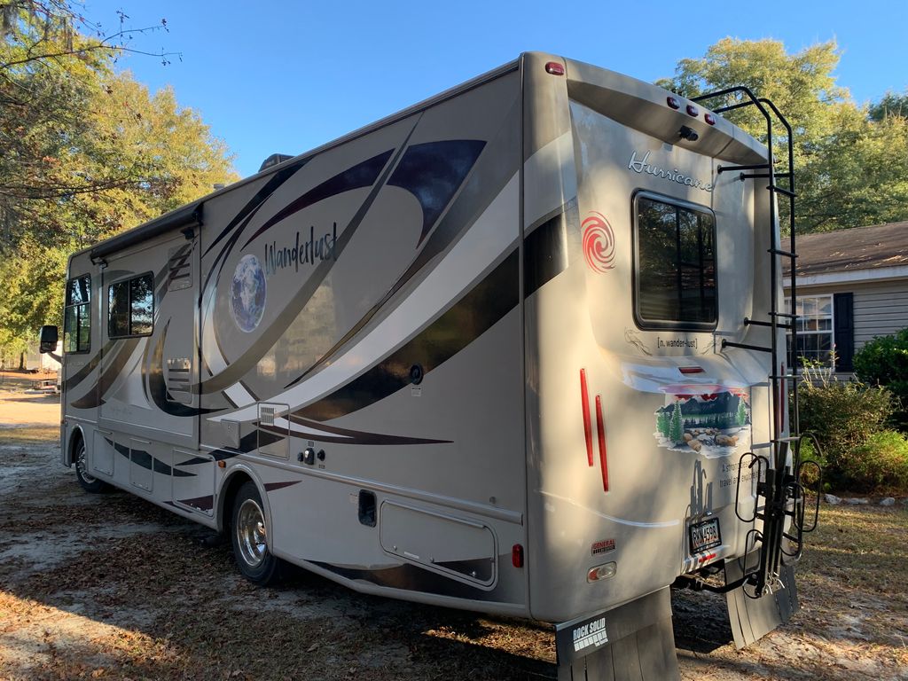 2013 Thor Motor Coach Hurricane 29X - National Vehicle