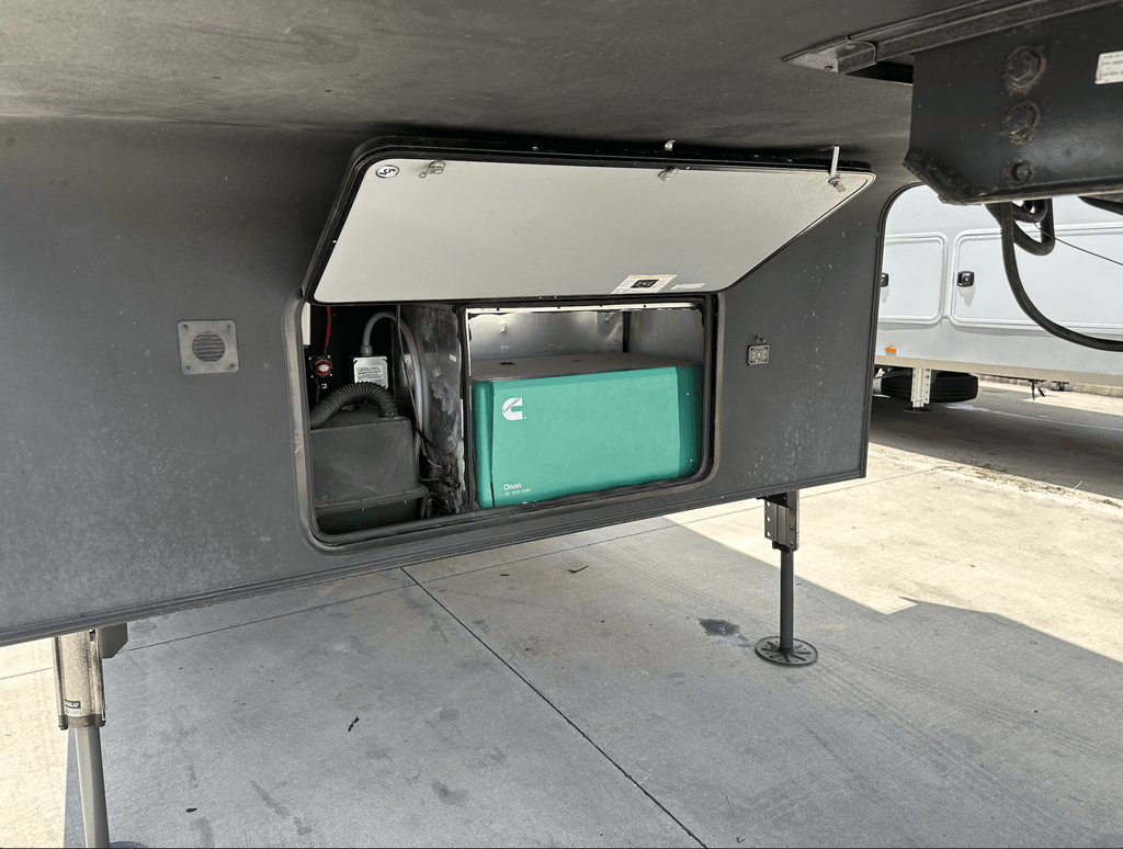 2019 Heartland Cyclone 3600 - National Vehicle