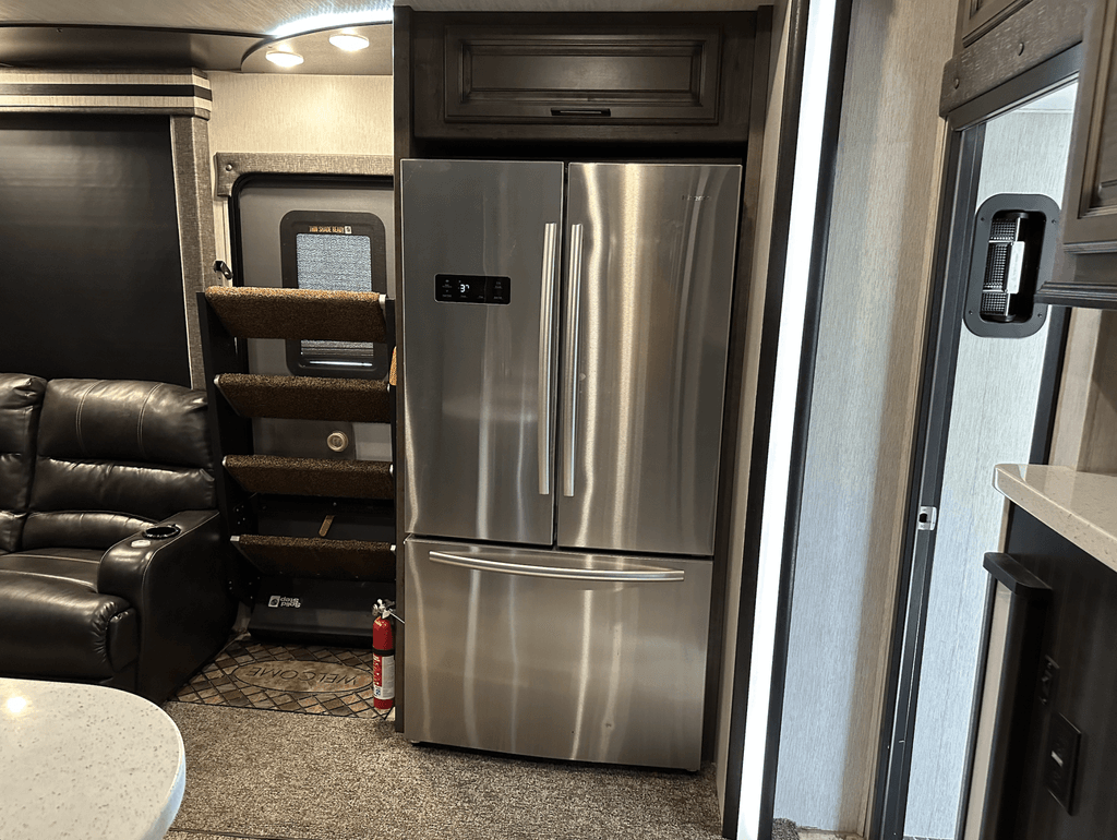 2019 Heartland Cyclone 3600 - National Vehicle