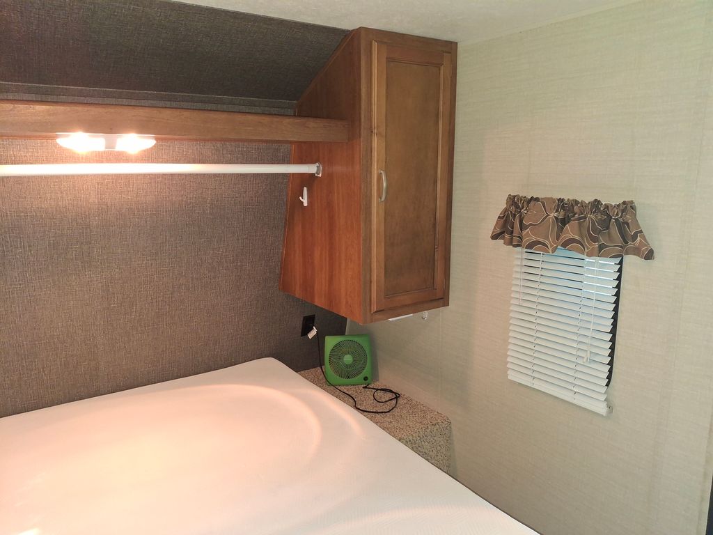 2015 Keystone Summerland Mini 1700 - National Vehicle