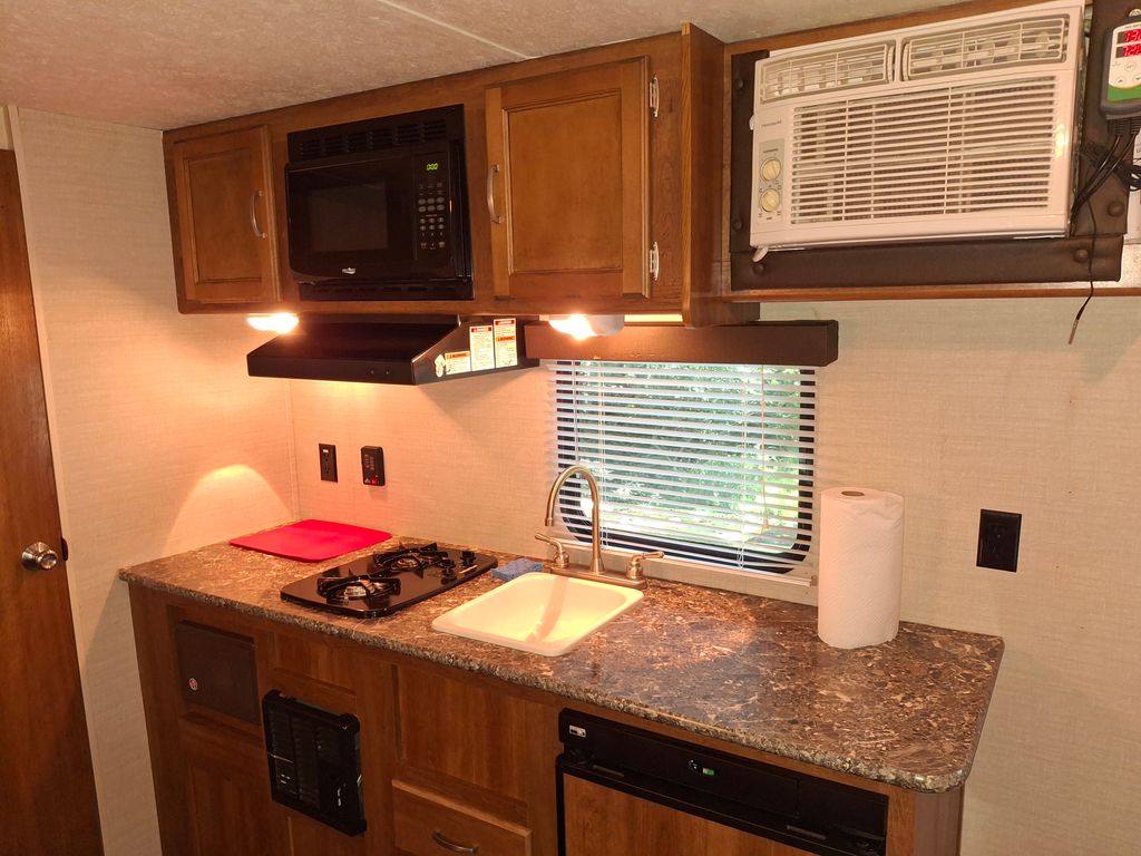 2015 Keystone Summerland Mini 1700 - National Vehicle