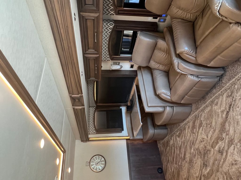 2019 Newmar Canyon Star 3722 - National Vehicle