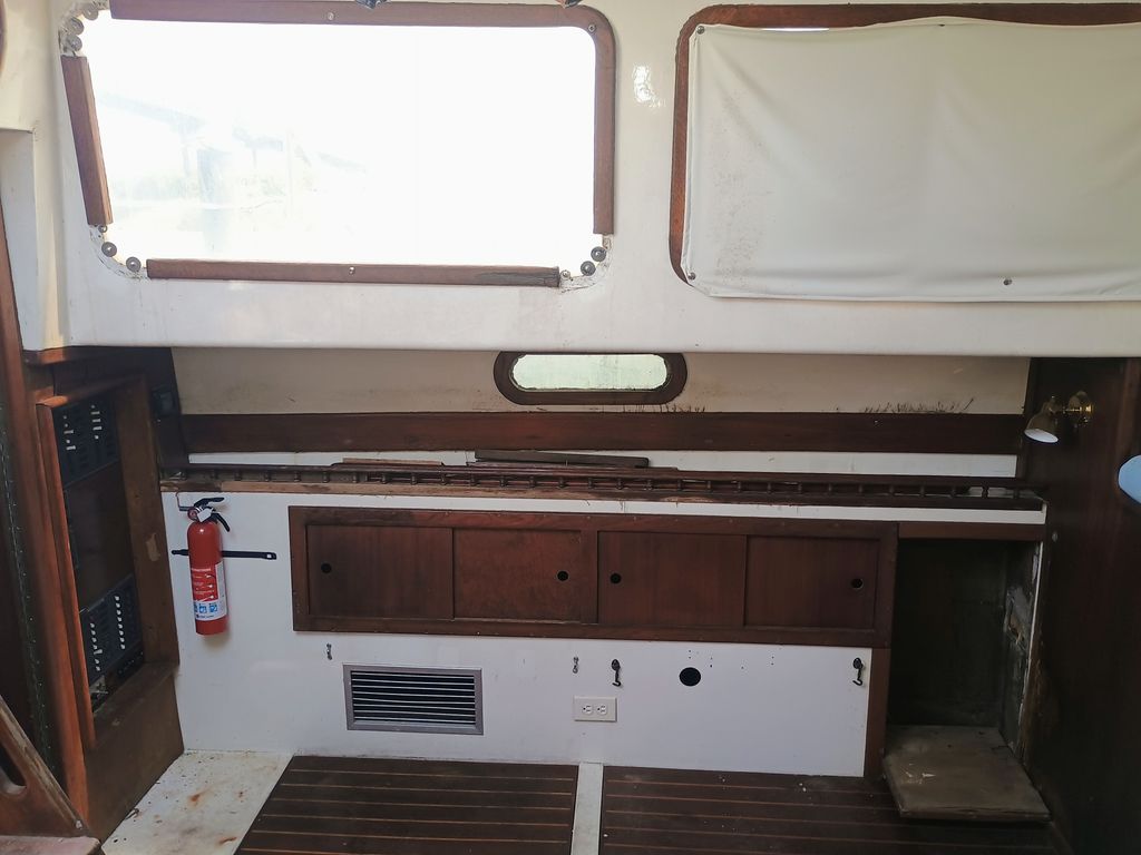 1973 Columbia 45 EV-Ready Blue Water Cruiser - National Vehicle