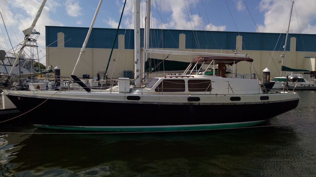 1973 Columbia 45 EV-Ready Blue Water Cruiser - National Vehicle