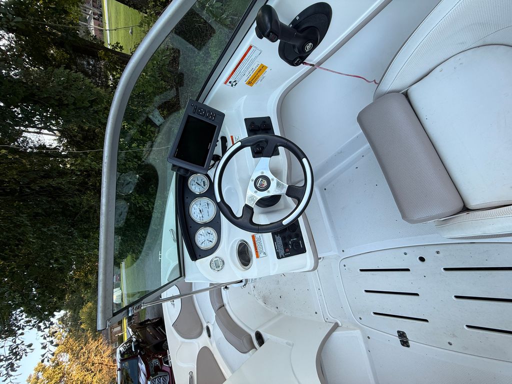 2010 Mariah R19.9 BR - National Vehicle