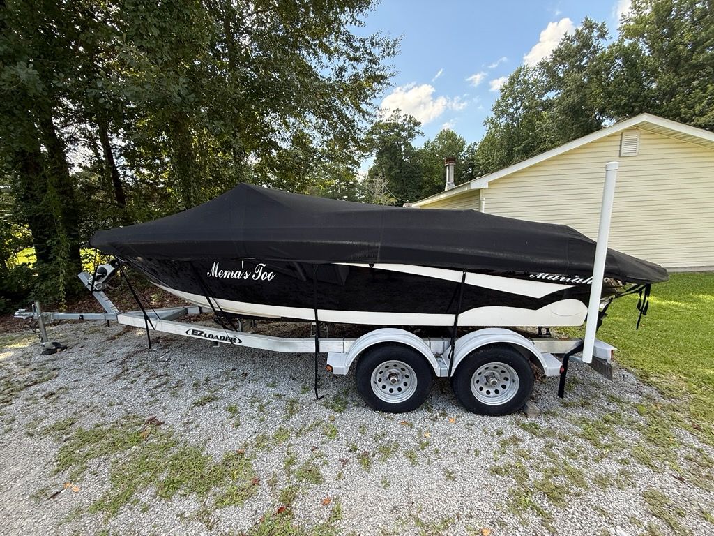 2010 Mariah R19.9 BR - National Vehicle