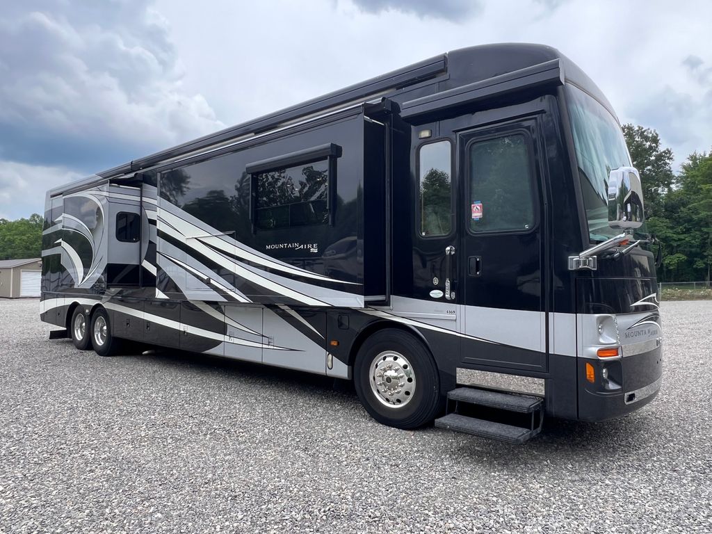 2014 Newmar Mountain Aire 4369 - National Vehicle