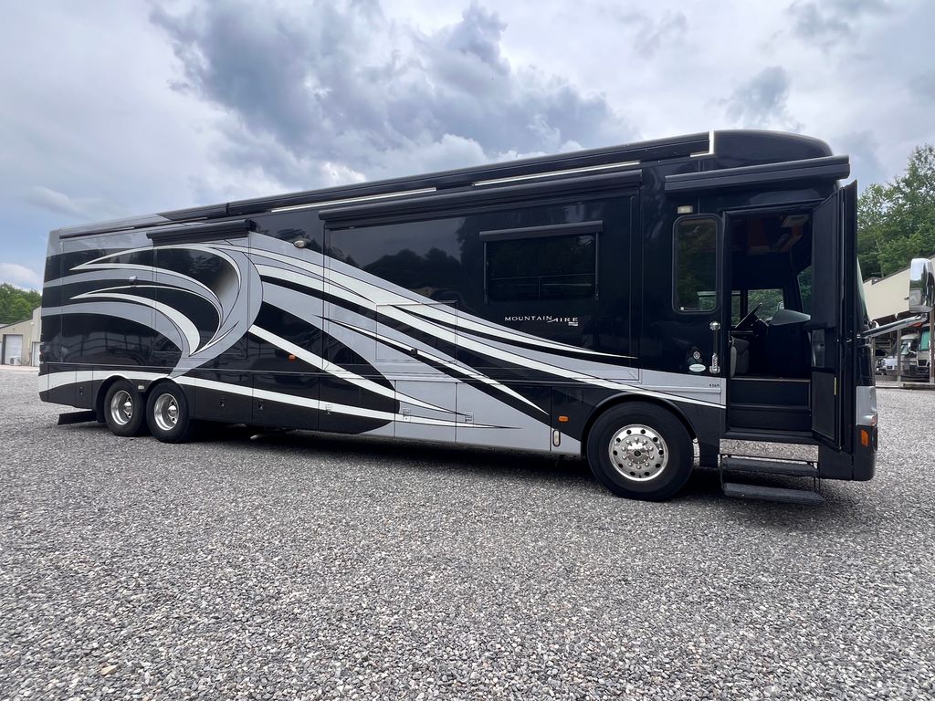 ユウ 2014 Newmar Mountain Aire 4369 - National Vehicle