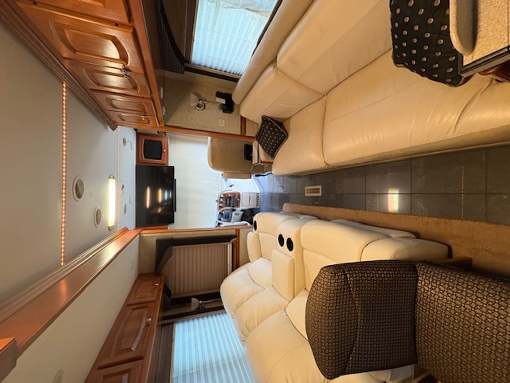2007 Newmar Dutch Star 4023 - National Vehicle