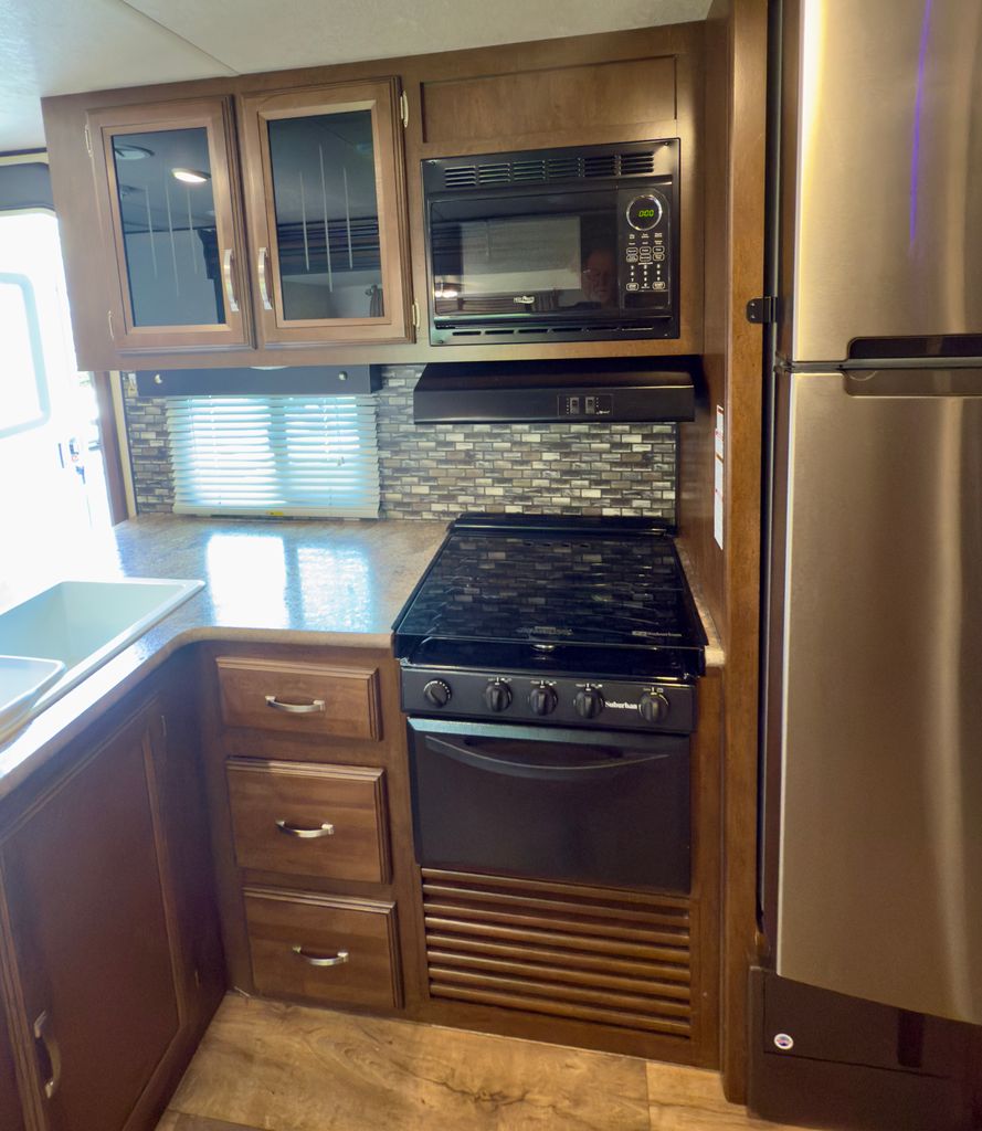 2018 Forest River Wildwood Heritage Glen Lite 24BHHL - National