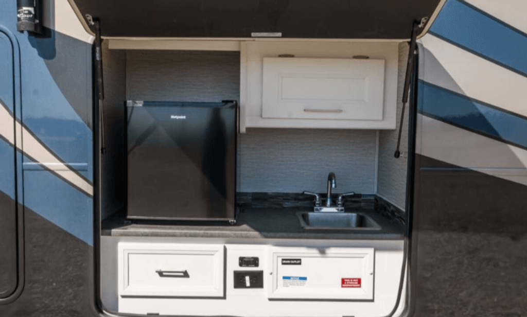 2023 Coachmen Encore 325SS - National Vehicle