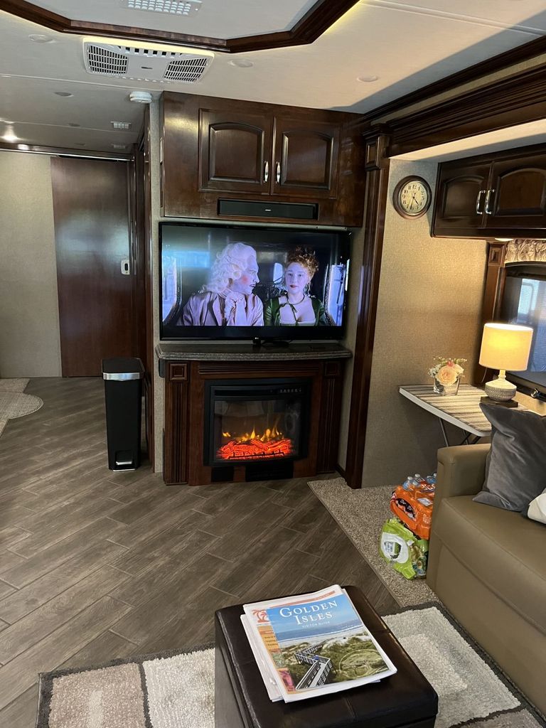 2018 Holiday Rambler Endeavor XE 39F - National Vehicle