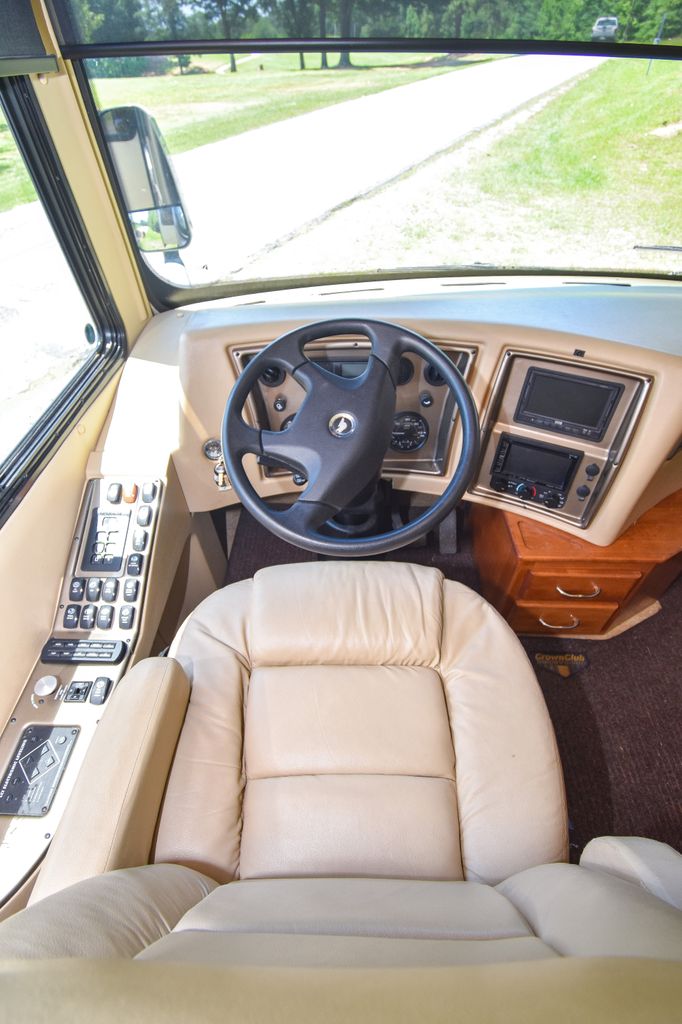 イメージ 2009 Beaver Monterey Sunset - National Vehicle